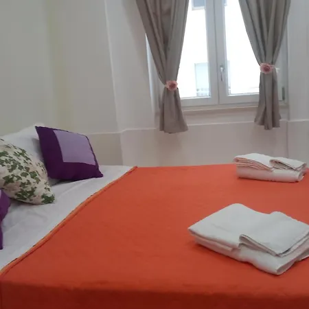 Maestra Giovanna Bed & Breakfast *