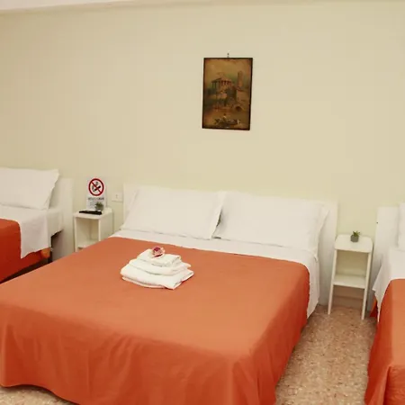 Maestra Giovanna Bed & Breakfast *